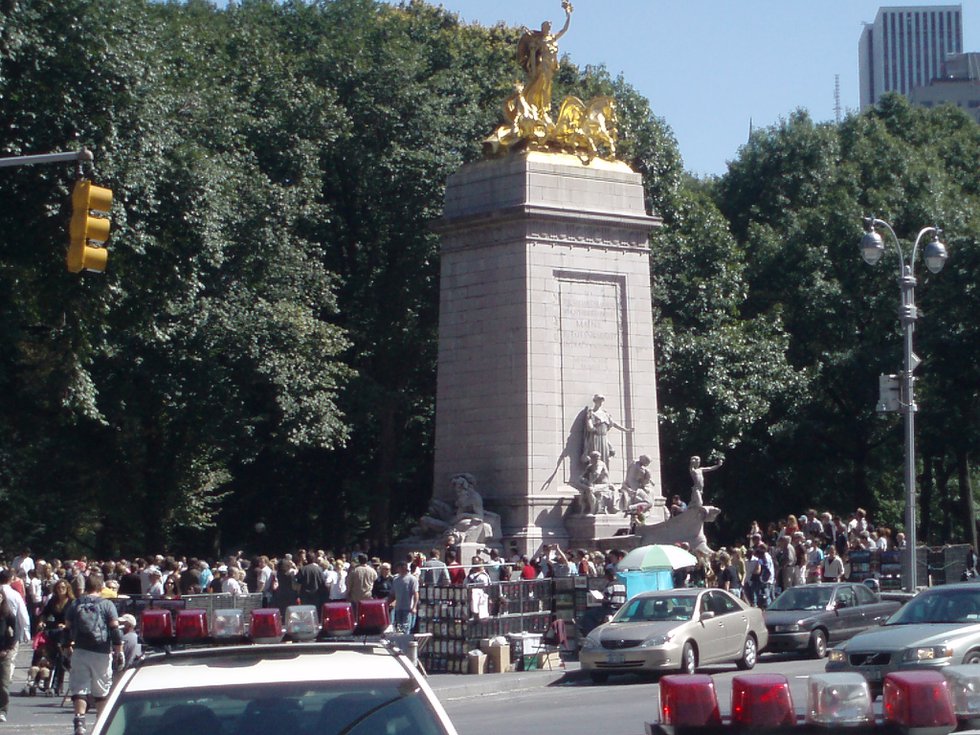 Photo Entry Statue In Central Park   Statue In Central Park.jpe