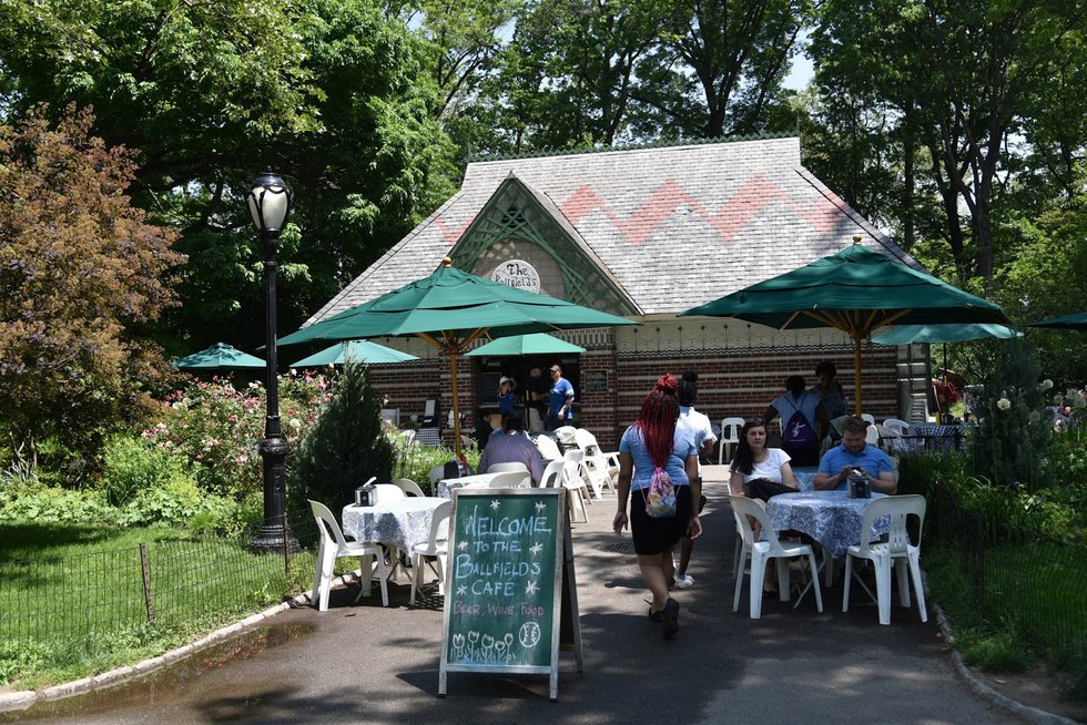 Restaurants, Concession Stands and Dining Options in Central Park
