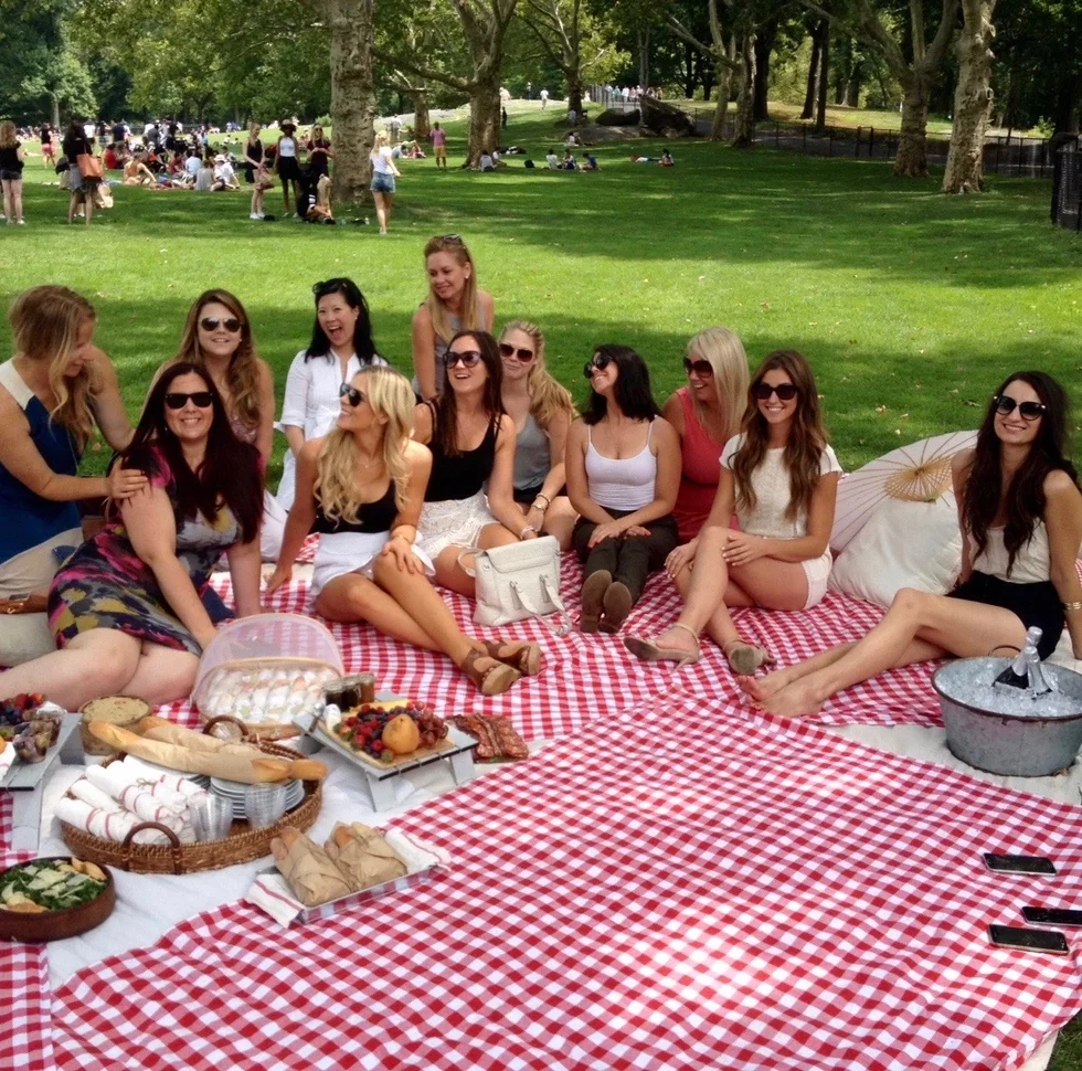 social-distance-picnic.jpg